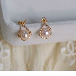 Pearl earrings